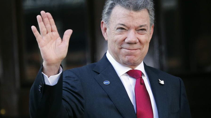 Santos publica declaración de renta tras figurar en los “papeles del paraíso”