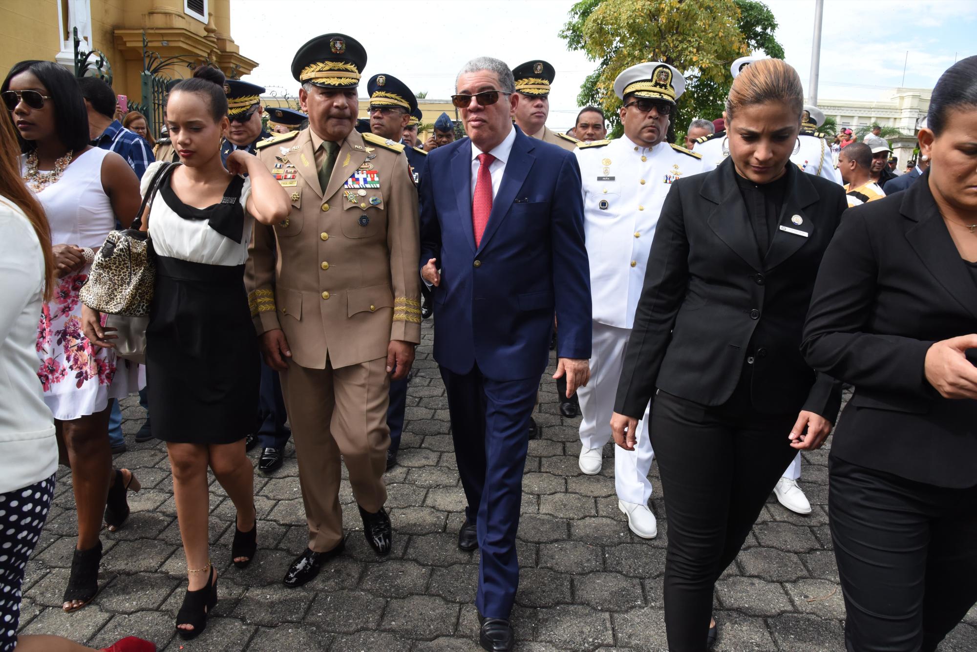 Participación del ministro de Interior y Policía, Carlos Amarante Baret, en los actos por el Día de la Constitución 
