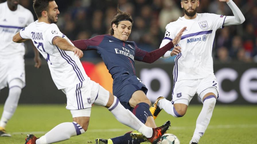 La FIFA otorga más poderes a futbolistas en nuevo contrato 