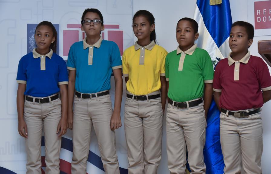 Textileros solicitan a Educación posponer cambio de uniformes escolares
