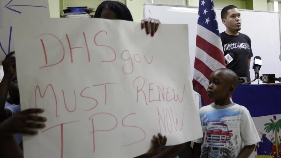 EEUU elimina TPS de Nicaragua; aplaza decisión para Honduras 