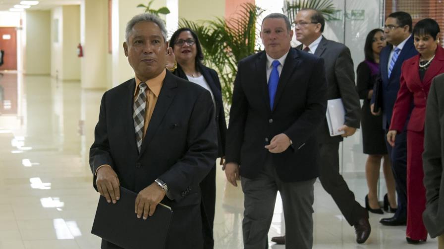 Isidoro Santana descarta que la deuda pública sea “insostenible” Isidoro Santana descarta que la deuda pública sea “insostenible”