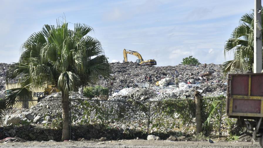 Organizaciones exigen solución definitiva del conflicto en el vertedero de Duquesa Organizaciones exigen solución definitiva del conflicto en el vertedero de Duquesa