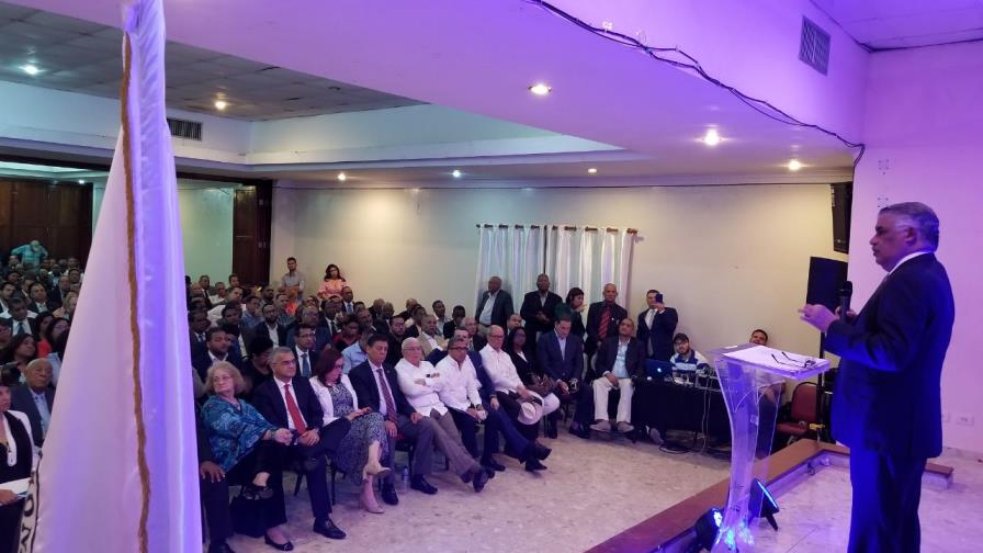 Miguel Vargas reúne la Comisión Política del PRD y convoca Comité Ejecutivo Nacional