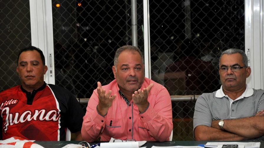 Moisés Alou jugará softbol con Villa Juana en el torneo del Distrito Nacional