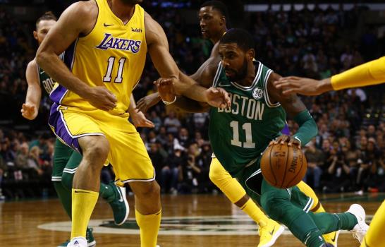 Celtics hilvanan su 10mo triunfo de la mano de Baynes 