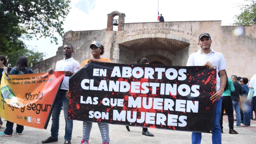 La ONU pide a República Dominicana que despenalice el aborto en algunos casos