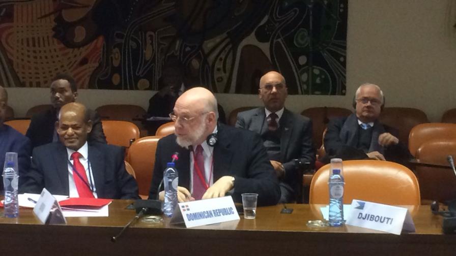 Vergés expone en Bruselas interés de RD por ampliar el intercambio cultural 