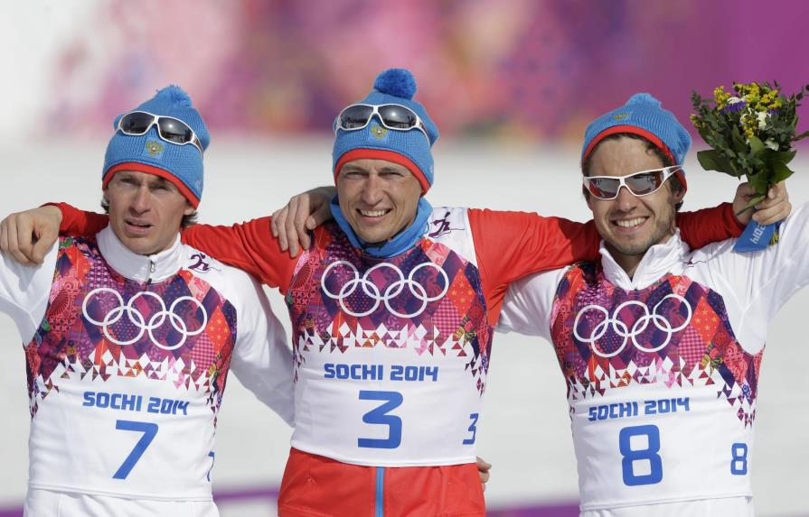 Esquiadores rusos vetados de Juegos Olímpicos por dopaje 