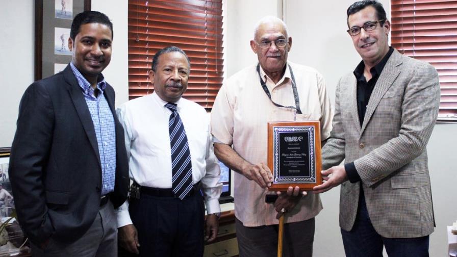 Falleció hoy el escenógrafo y tramoyista Isidro Gutiérrez