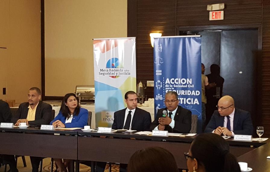 Juristas defienden la independencia del Poder Judicial en la República Dominicana