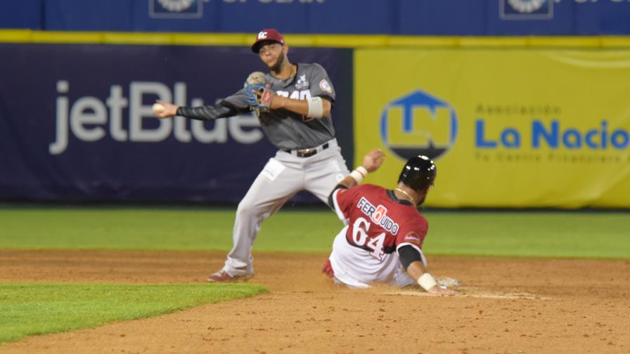 Gigantes derrotan a Escogido 6x4; Leones pierden 7mo. consecutivo