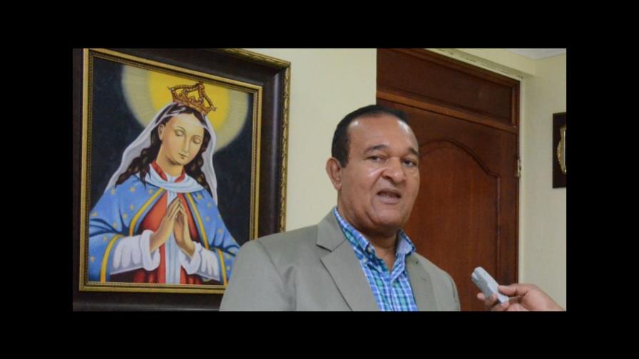 Continúan alzas de los combustibles; choferes advierten aumentarán pasaje 