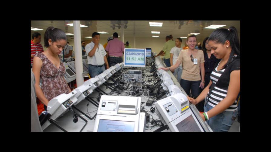 JCE publica el informe técnico de los equipos utilizados en elecciones de 2016