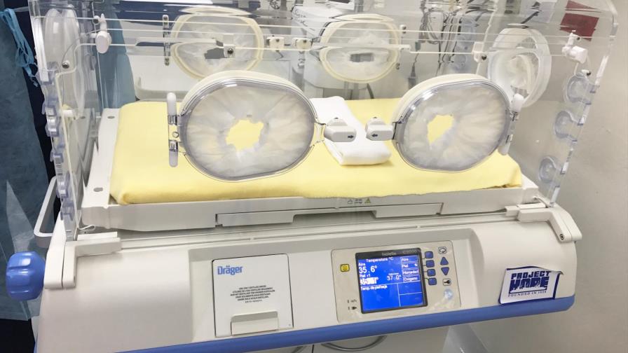 Project HOPE dona equipos a la unidad de neonatología de la Maternidad de Los Mina