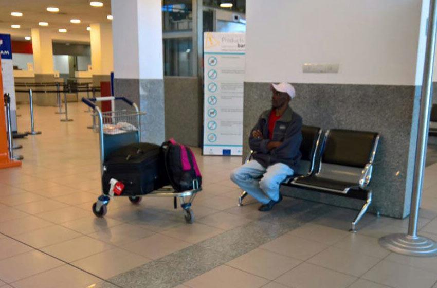 Como Tom Hanks en “La Terminal”: haitiano atrapado en aeropuerto argentino