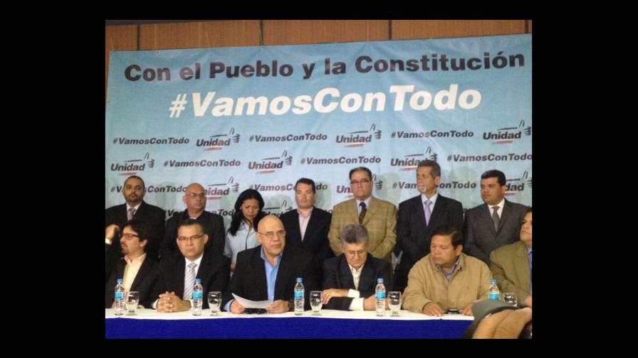 Chavismo y oposición se acercan a conversaciones entre dudas y desconfianza