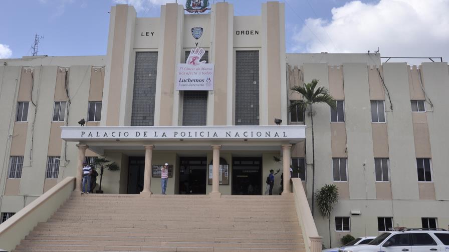 Policía Nacional detiene un hombre acusado de asaltar a siete personas en un autobús 