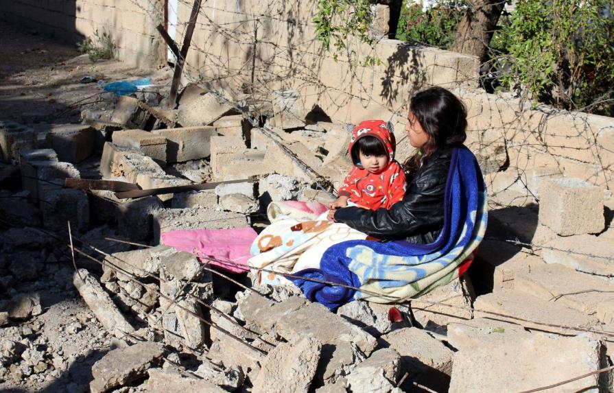 Devastación y angustia en la población más golpeada por el terremoto de Irán