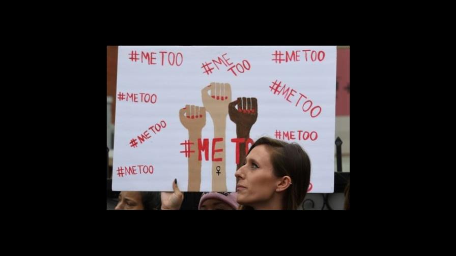 Decenas de mujeres marchan en el corazón de Hollywood contra el abuso sexual