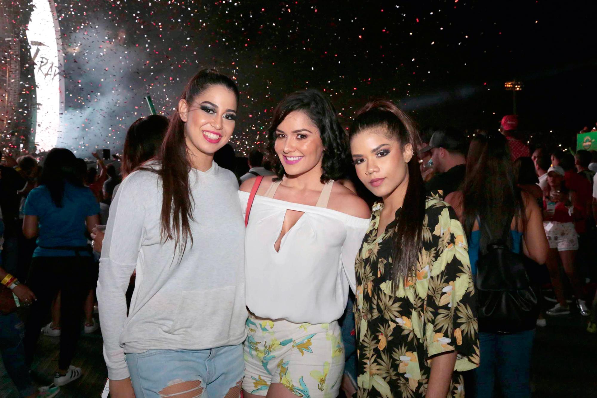 Mery, Tueska y Shakira.