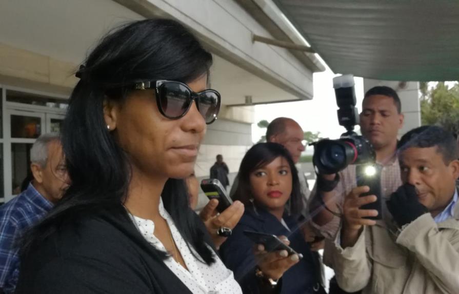 Procuraduría retuvo en el Aeropuerto de Las Américas a esposa de “Quirinito”