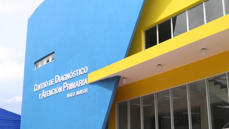 Danilo Medina inaugura un centro de salud en la provincia Hato Mayor