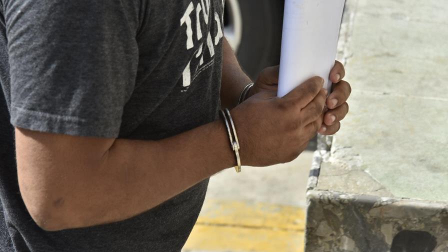 Apresan hombre trató introducir marihuana cárcel Moca