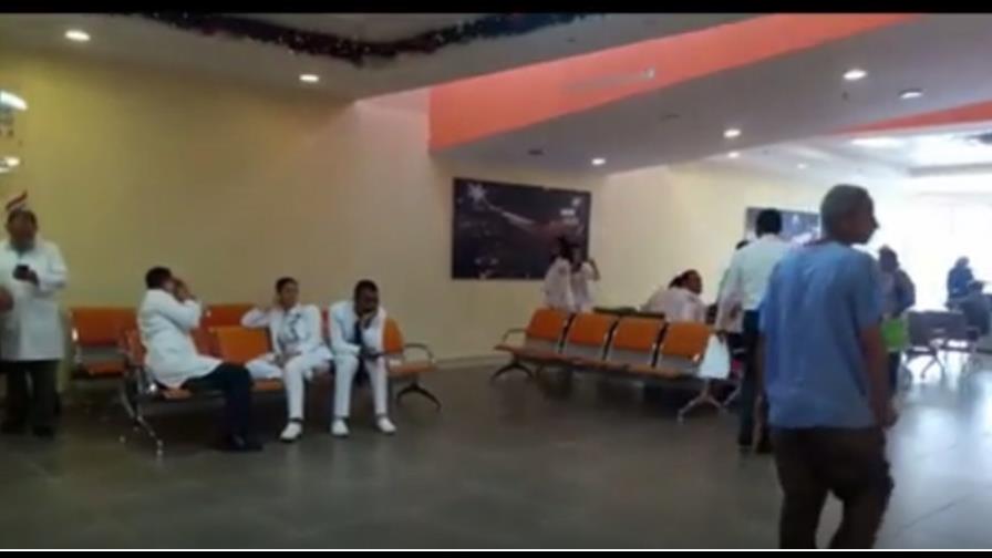 Asistencia de pacientes a hospitales fue escasa en el primer día de huelga