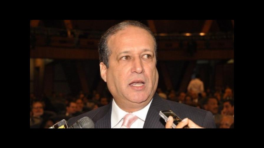 Reinaldo se escuda; alega que otros gobiernos tampoco aprobaron Ley de Partidos 