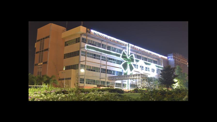 Medio Ambiente suspenderá labores en su sede principal el jueves 