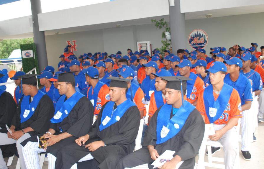 Los Mets de Nueva York gradúan prospectos en la República Dominicana