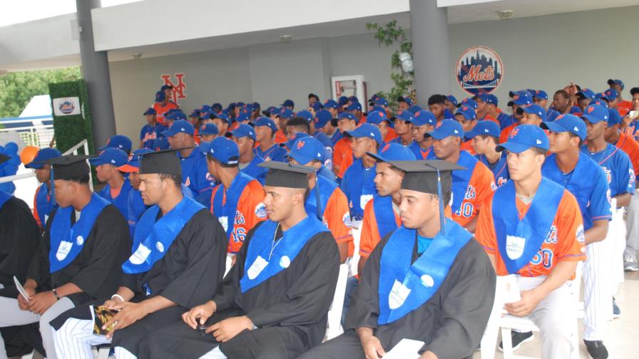 Los Mets de Nueva York gradúan prospectos en la República Dominicana