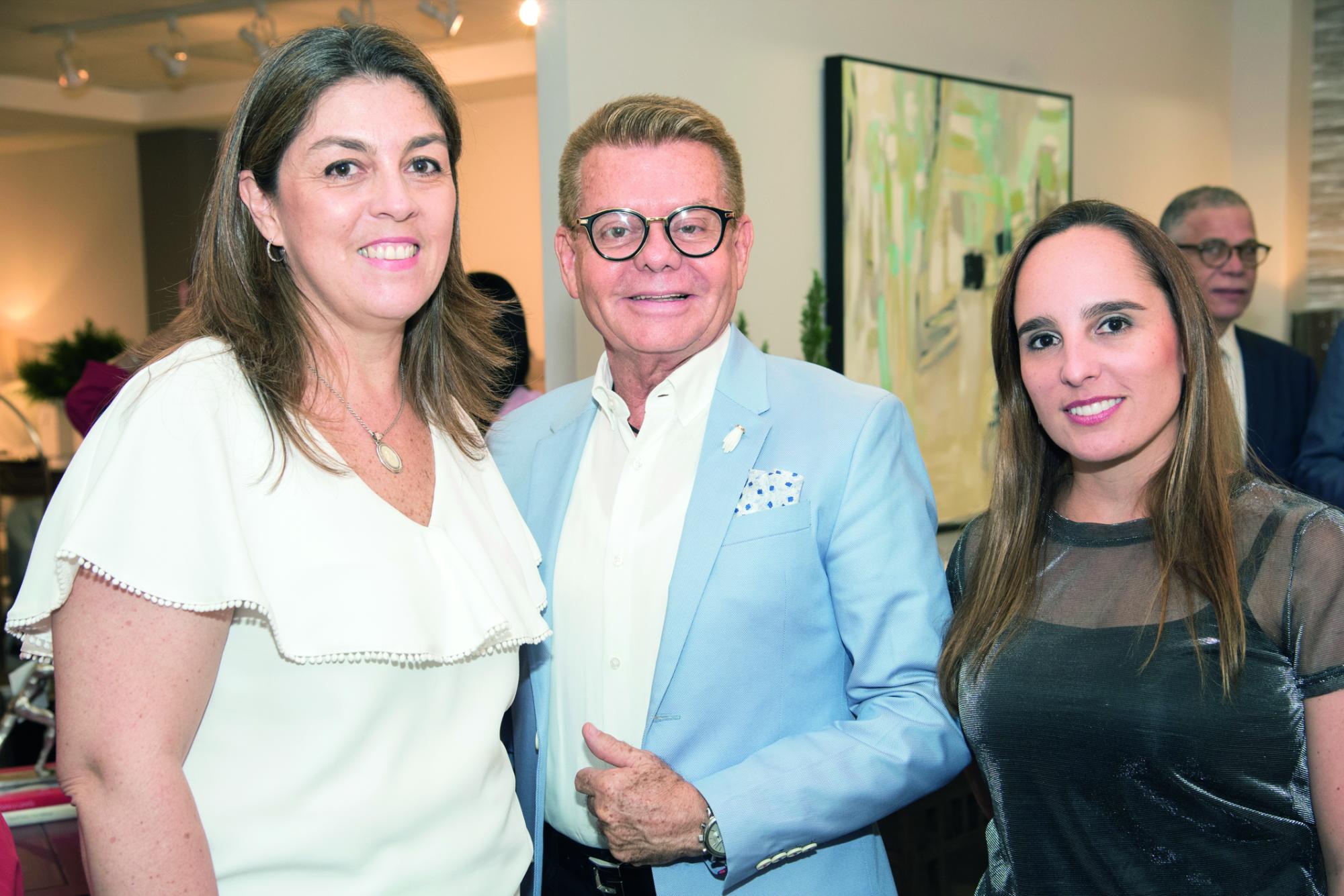 Clara Marín, Felipe Rangel y Adriana Navarro.