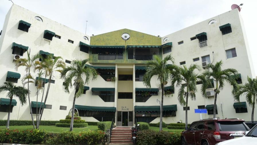 Mujer hallada muerta había reportado días antes olor extraño en el carro Mujer hallada muerta había reportado días antes olor extraño en el carro