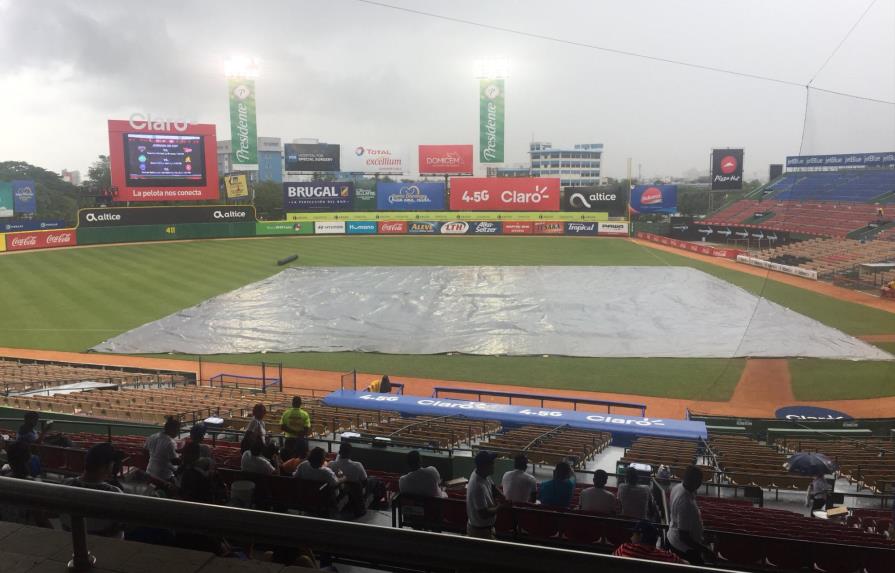 La lluvia provoca suspensión de la jornada completa de béisbol