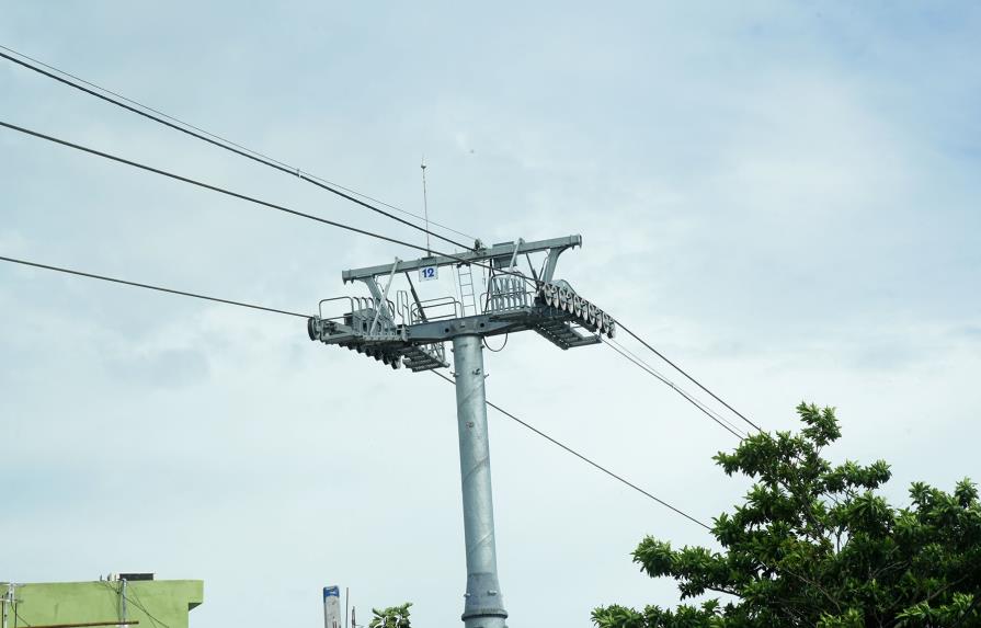 URBE instala parte del cable que sostendrá las cabinas del Teleférico