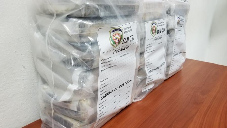 DNCD ocupa 18 paquetes de cocaína en Samaná