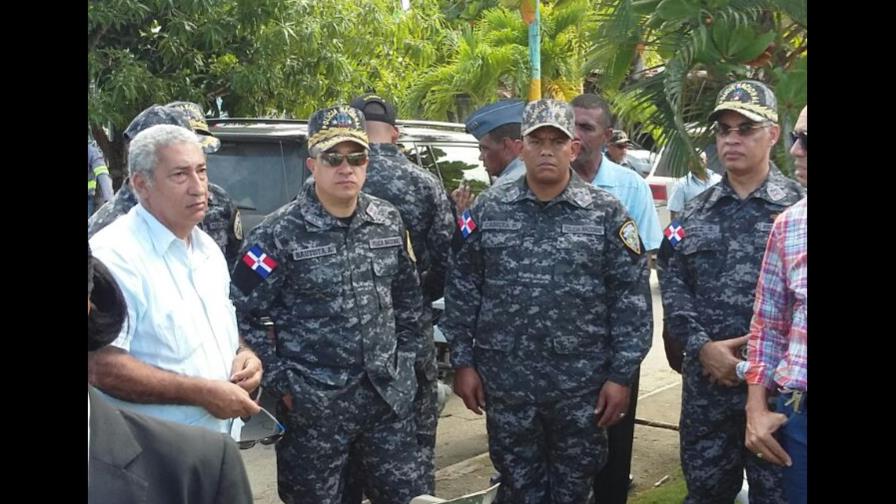 Director de la Policía Nacional inspecciona cuarteles en Este