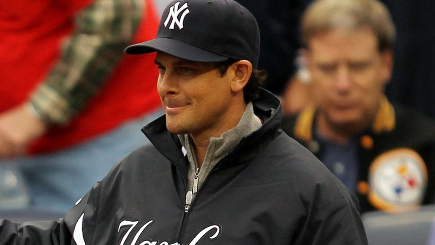 Los Yankees entrevistaron a Aaron Boone para el puesto de manager