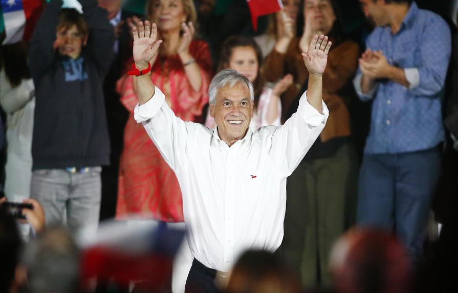 Chile se apresta a dar un giro a la derecha con Piñera como favorito