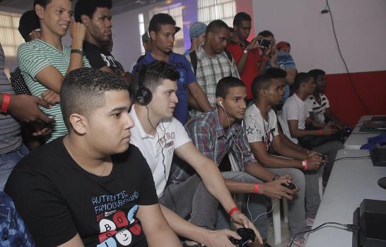 Gamers dominicanos detrás de la industria de los videojuegos