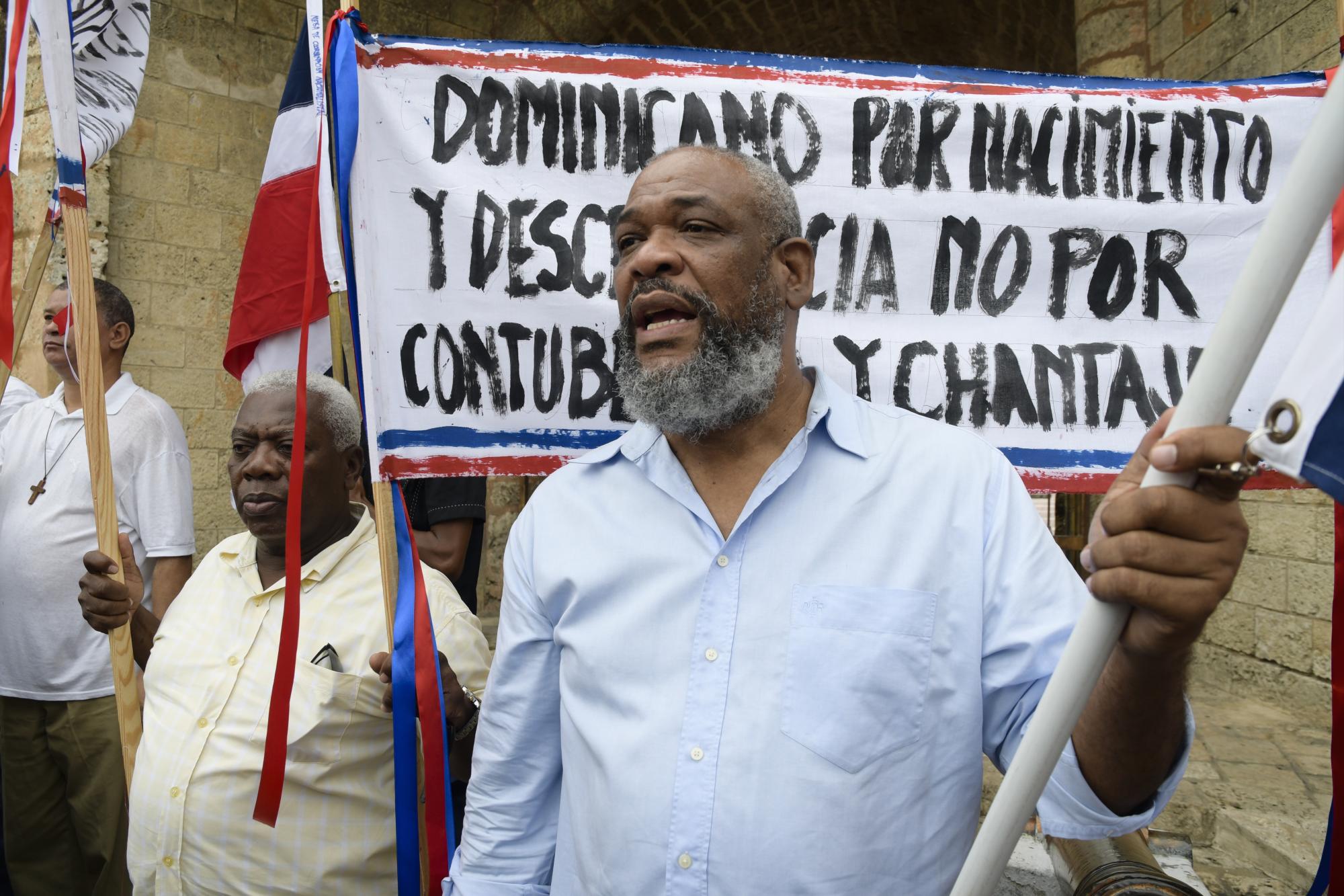 Los grupos nacionalistas dijeron que hay ONGs que buscan una “invasión pacífica”.