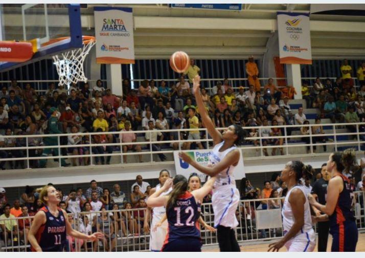 Monsac lidera triunfo basket femenino en debut Bolivarianos