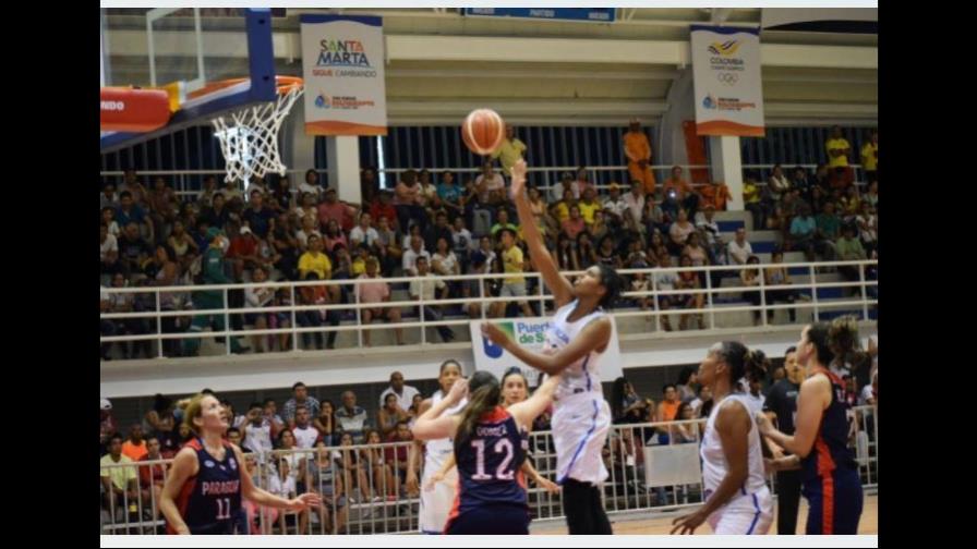Monsac lidera triunfo basket femenino en debut Bolivarianos
