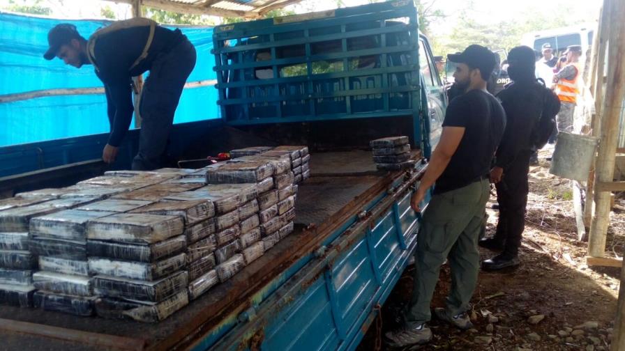 Dictan prisión preventiva a implicados en 229 kilos de cocaína de Hato Mayor Dictan prisión preventiva a implicados en 229 kilos de cocaína de Hato Mayor