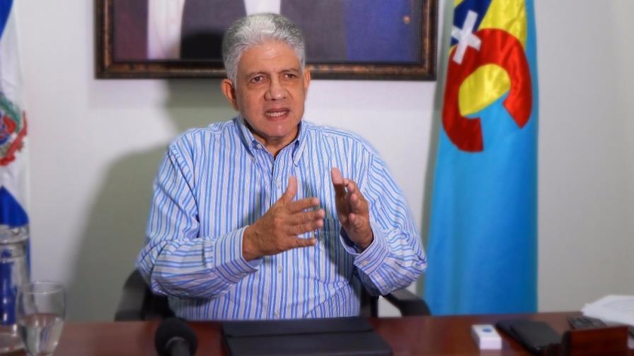 Eduardo Estrella pide al Gobierno revisar peaje  de la carretera Samaná