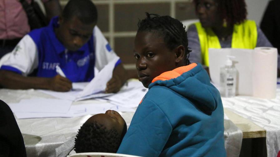 El Gobierno de Trípoli ordena investigar supuesta venta de esclavos en Libia El Gobierno de Trípoli ordena investigar supuesta venta de esclavos en Libia