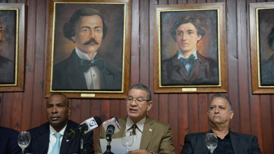 Instituto Duartiano califica de provocación manifestación de grupo frente al Altar de la Patria