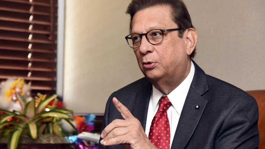 Rector UNPHU plantea caducidad de los títulos de grado universitarios Rector UNPHU plantea caducidad de los títulos de grado universitarios